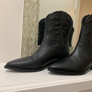 Steve Madden Cowboy Boots Size 7